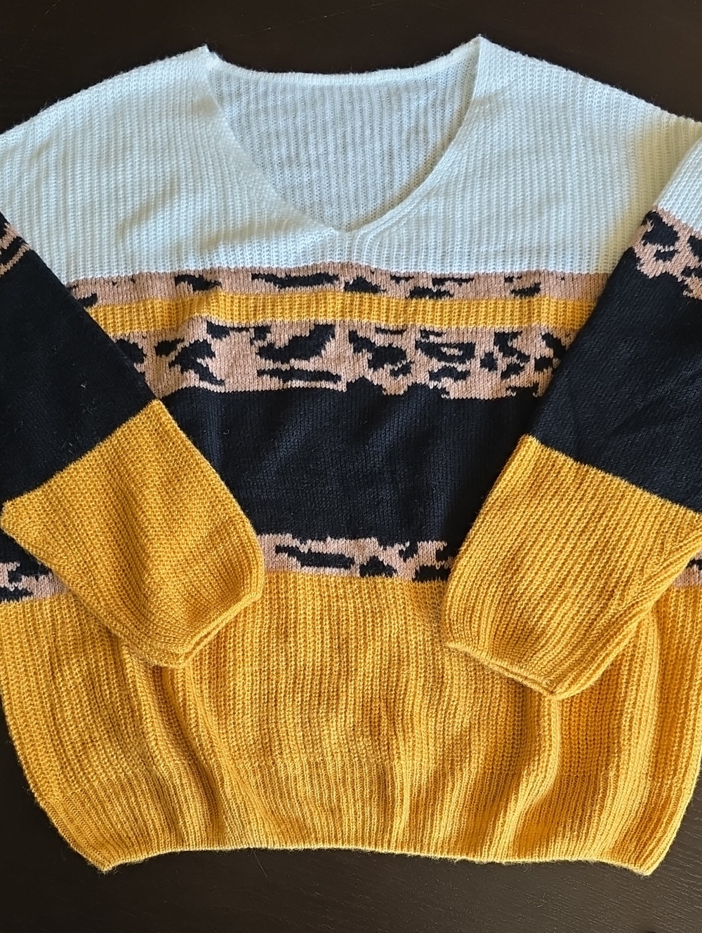 Source Unknown V-Neck Colorblock Sweater in White, Black & Mustard